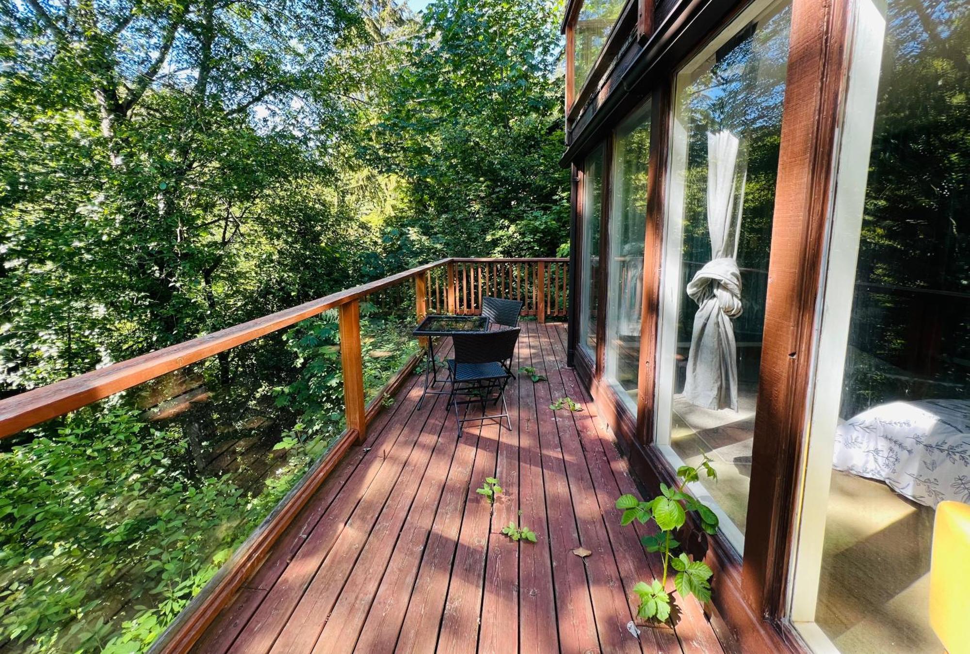 Creekside Private Suite North Vancouver Bagian luar foto